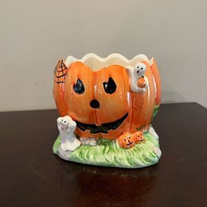 HALLOWEEN Blue Sky Ceramic Pumpkin Candy Dish
listing-status-banner